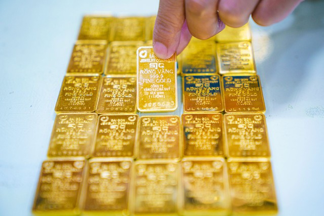 BIDV, Vietcombank, Agribank và VietinBank chính thức triển khai bán vàng miếng SJC cho người dân từ hôm nay, 3-6 Ảnh: CHÍ HÙNG