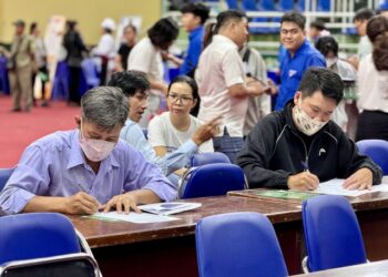 Công việc không đòi hỏi bằng cấp, thu nhập 7-15 triệu đồng/tháng nhưng người lao động vẫn chê việc- Ảnh 1.