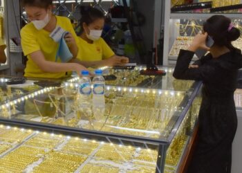 Giá vàng hôm nay 2-6: Vàng miếng SJC có tuần giảm kỷ lục- Ảnh 1.