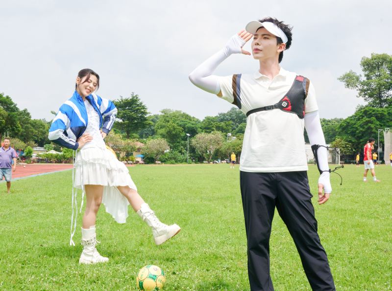 Erik và Muộii: màn tái ngộ duyên nợ dậy sóng mạng xã hội đầu năm có gì?