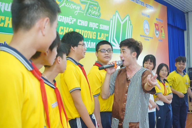 Học sinh Hóc Môn được tiếp sức chọn nghề từ bậc THCS