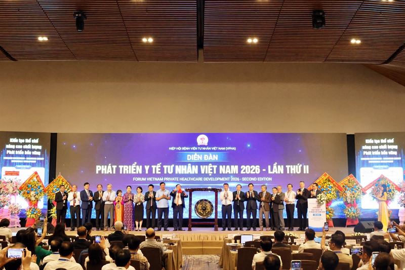 Y tế tư nhân trước yêu cầu mới về nguồn nhân lực