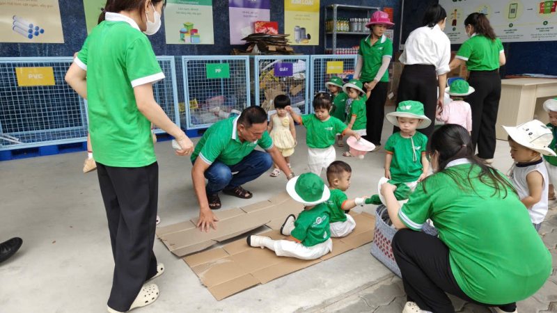 TP.HCM tìm lời giải cho bài toán thu gom, tái chế nhựa