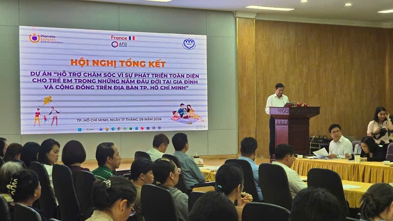 Bảo vệ trẻ từ những năm đầu đời: Khi gia đình trở thành điểm tựa đầu tiên